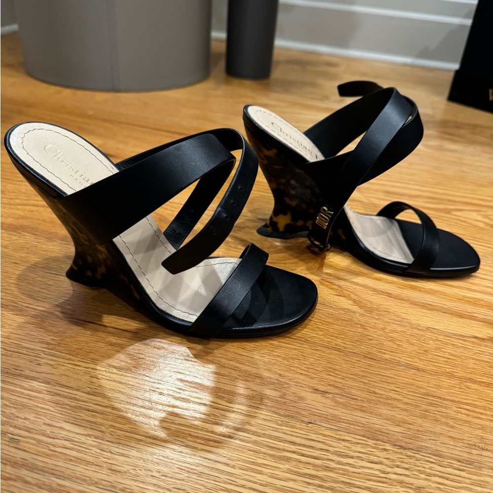 100% DIOR tortoise wedges size 6.5 - Picture 4 of 6